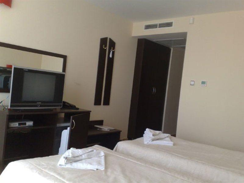 Tropics Hotel - Ultra All Inclusive Sveti Vlas Esterno foto