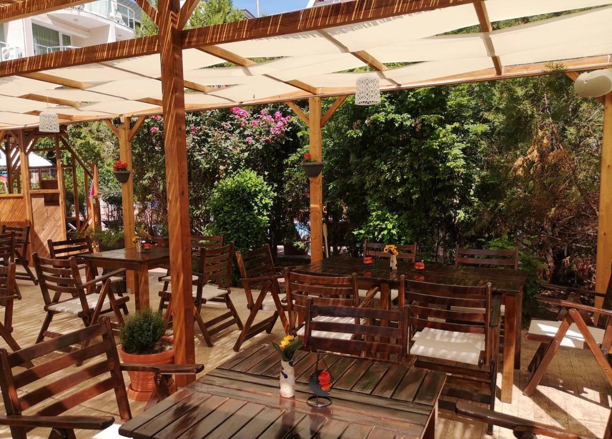 Tropics Hotel - Ultra All Inclusive Sveti Vlas Esterno foto