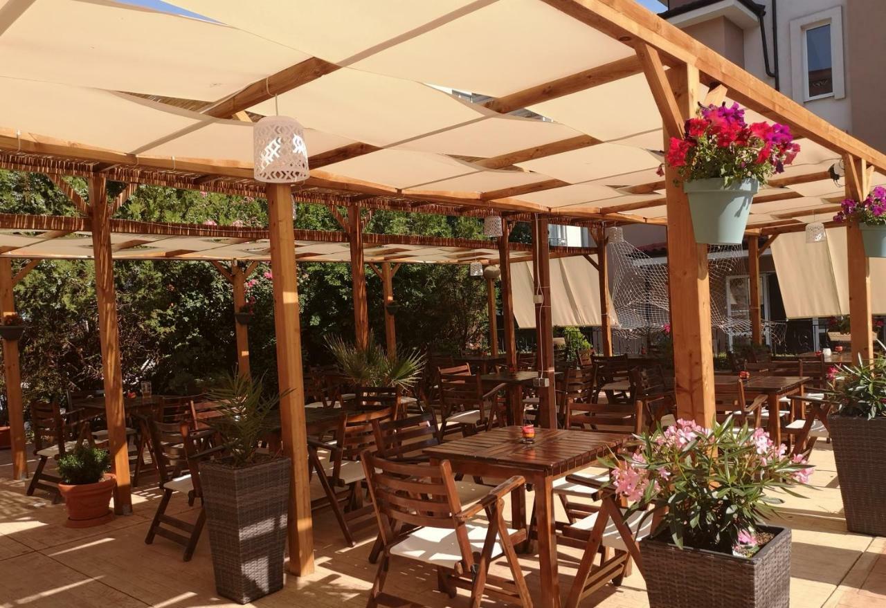 Tropics Hotel - Ultra All Inclusive Sveti Vlas Esterno foto