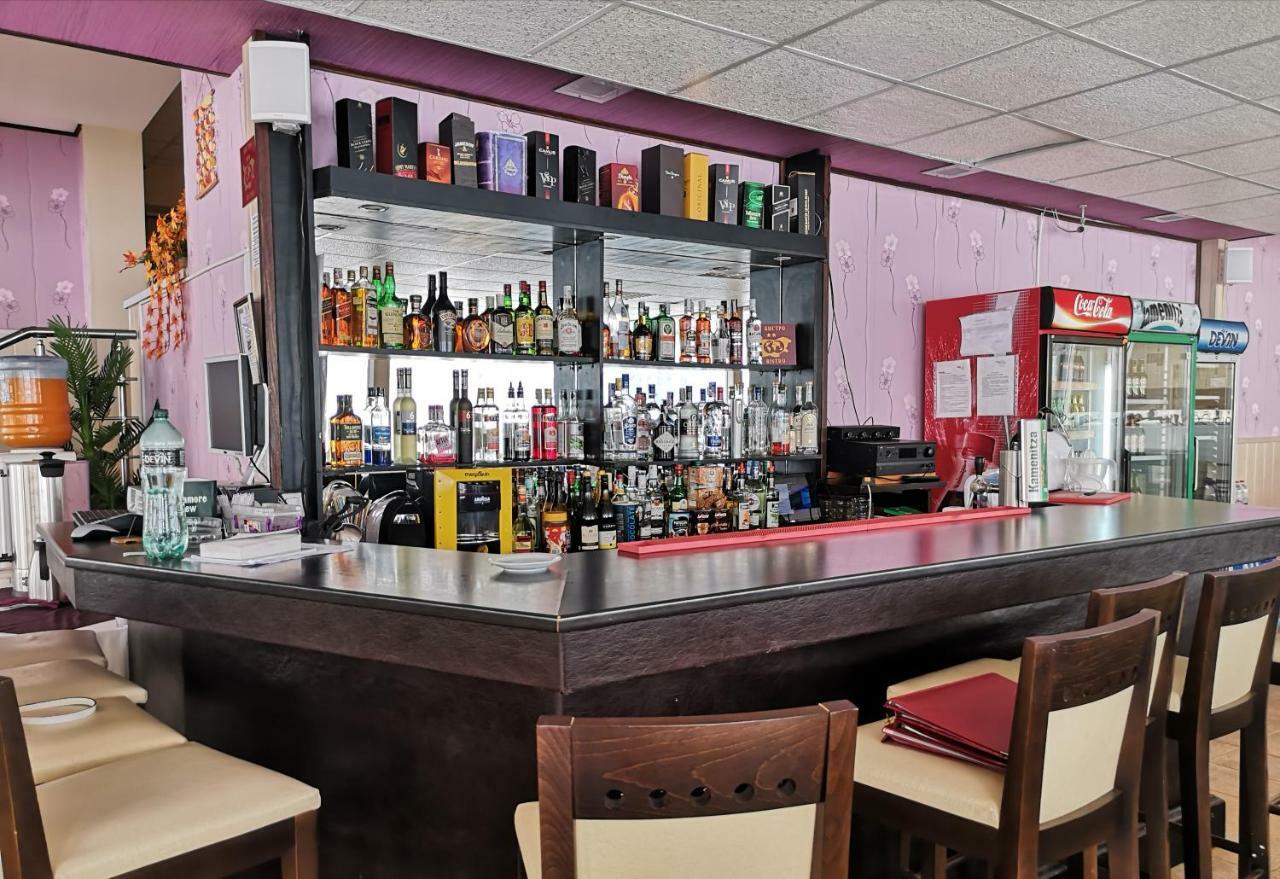Tropics Hotel - Ultra All Inclusive Sveti Vlas Esterno foto